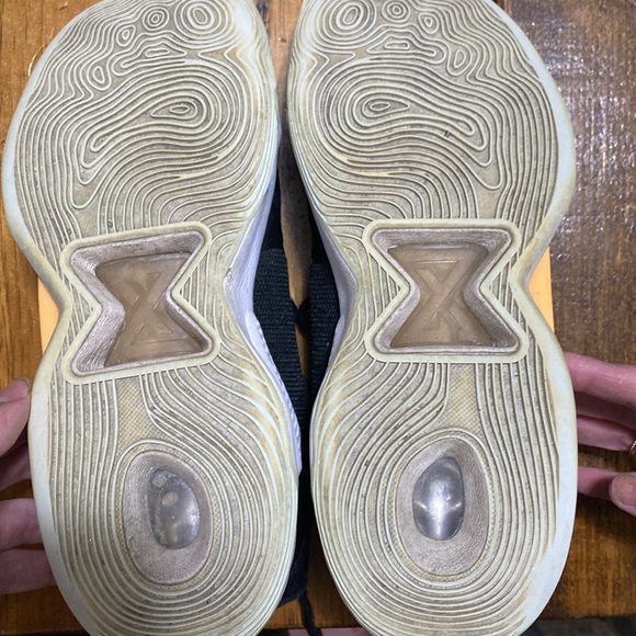 Pg5 nike airs model(CW3143 001) - Picture 7 of 7